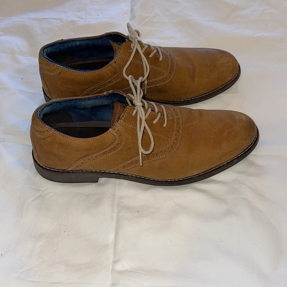 G. H. Bass & Co. Men\'s Caramel Brown Dress Shoes Size 10